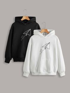 Printed Hoodies Ideas, Cute Couple Hoodies, Chanel Background, Couple Hoodies, Airplane Print, Black And White Couples, Girls Sweatshirts