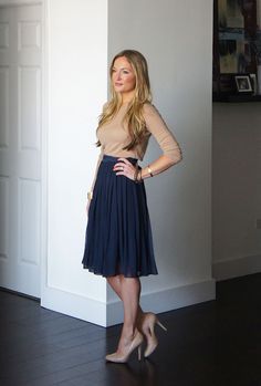 Skirt length/style.     • sweater from Gap • skirt from H • pumps from Aldo • vintage gold earrings • bangles from Coach, Banana Republic, Temptation Rok Outfit, Rock Outfits, Fashion Friday, Professional Attire, Casual Work Outfits, Looks Chic, 가을 패션, Blue Skirt