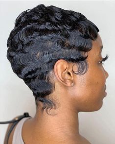 High-Shine Sleek Natural Pixie for Black Women Two Color Hair Dye Ideas, Hair Dye Ideas Black Women, Pixie With Highlights, Fade Haircut Women, Big Chop Natural Hair, Two Color Hair, Finger Waves Short Hair, Short Relaxed Hairstyles, Chic Short Hair