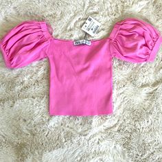 Zara Pink Flirty Girly Blouse Mid Drift Top Thick Knit And Such A Flirty Bubble Gum Pink Color Never Worn Tags Attached True To Size No Known Damage From Smoke Free Pet Free Home Girly Blouse, Bubble Gum Pink, Pink Top, Bubblegum Pink, Zara Tops, Pink Tops, Bubble Gum, Pink Color, Gum