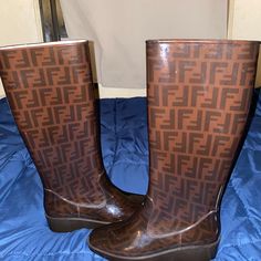 Authentic Fendi Women Rubber Rain Boots Zucca Monogram Logo. Condition Is Pre-Owned. Scuffs In The Inner Part Of Shoes Thats The Only Flaw But Still In Excellent Condition. Designer Waterproof Boots With Round Toe, Brown Rain Boots, Fendi Fur, Fendi Boots, Bape Shirt, Fendi Women, Fur Snow Boots, Mcm Bags, Moncler Jacket