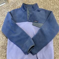 Worn And Washed Once. Basically Brand New Condition! Patagonia Winter Tops With Pockets, Patagonia Long Sleeve Fleece Jacket For Hiking, Patagonia Casual Fleece Jacket With Fleece Lining, Casual Patagonia Fleece Jacket With Fleece Lining, Casual Patagonia Fleece Jacket, Patagonia Casual Fleece Tops, Casual Patagonia Fleece Top, Casual Patagonia Fleece Jacket For Outdoor Activities, Patagonia Casual Fleece Jacket With Pockets