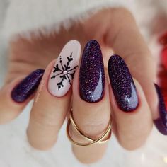 January Nails 2024, Christmas Nails Purple, Nail Noel, Xmas Nail, Bright Nail Designs, December Nails, January Nails, Glamorous Nails, Cute Gel Nails