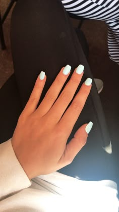 Nails Round, Summer Nails Ideas, Acrylic Nail Shapes, Diy Acrylic Nails, Blue Acrylic Nails, Short Coffin Nails, White Acrylic Nails, Her Nails, Simple Acrylic Nails