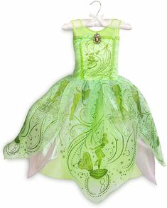 Disney Store Princess Tinker Bell Costume Dress  Girl Size 7/8 Infants, Toddlers, & Kids Size (approx) Alpha Height in Inches Weight in lbs Age Chest in Inches Waist in Inches 0-3m   up to 22" up to 11 lbs 0-3 mos     3-6m   22-25" 11-15 lbs 3-6 mos     6-9m   25-27" 15-18 lbs 6-9 mos     9-12m   27-29" 18-22 lbs 9-12 mos     12-18m   27-31" 18-26 lbs 12-18 mos     18-24m   29-33" 22-29 lbs 18-24 mos     2T   31-34" 26-29 lbs 1-2 yrs 20½" 20" 3T   34-38" 29-33 lbs 2-3 yrs 21" 20½" 4T   38-42" 33 Disney Cosplay Ideas, Adult Mickey Mouse Costume, Bell Costume, Frozen Costume Adult, Tinkerbell Costume, Disney Characters Costumes, Tinker Bell Costume, Couple Halloween Costumes For Adults, Costume For Kids