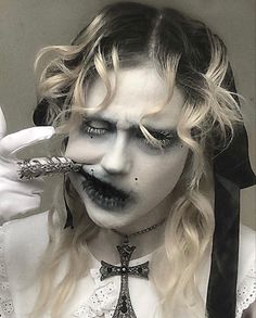 Alt Makeup, Horror Makeup, Halloween Makeup Inspiration, Edgy Makeup, Cute Makeup Looks, Fx Makeup, Goth Makeup, Crazy Makeup, Sfx Makeup