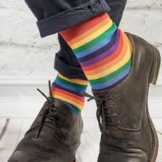 Show your true colors with these classy LGBTQ+ Pride Flag socks! Perfect for your wedding day, celebrating Pride, or kicking it at home!﻿ .:Quantity - Single pair (discount when you buy two or six pairs).: Material - Spandex/Nylon/Cotton - knitted.: Size - One size fits all.: Length - Crew.: Style - Casual.: Feature - Breathable, Quick Dry, Comfortable Ftm Fashion, Nonbinary Aesthetic, Enby Fashion, Pride Socks, Gay Outfits, Genderqueer Fashion, Lgbtq Fashion, Gay Fashion, Queer Fashion