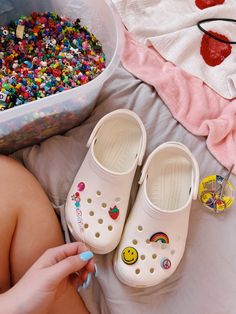 Vsco Crocs, Crocs Vsco, Cute Cats Photos, Crocs Shoes, Cat Photo, Cute Cats