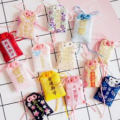 Omamori Diy, Japanese Gifts, Bracelet Friendship, Shanghai, Handmade Crafts, Friendship Bracelets, Art Projects