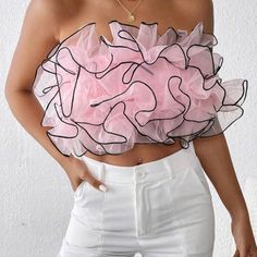 Pink With Black Trim Ruffled Tube Top. Size M. Pink Sleeveless Top Outfit, Ruffle Tube Top, Classy Yet Trendy, Fashion Design Books, Smart Outfit, Fashionista Clothes, Diva Fashion, Clothes Ideas, Shein Tops