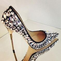 Jimmy Choo Heels, Studded Heels, Olivia Palermo, Gorgeous Shoes, Fabulous Shoes, Shoe Obsession, Gigi Hadid, Shoe Lover, Beautiful Shoes