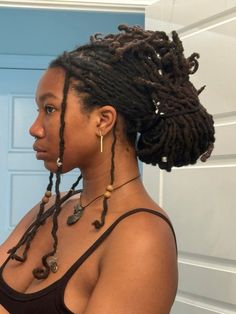 Loc Hairstyles Ponytails, Pin Curl Locs, Draids Locks Styles, Dyed Hair Inspiration Locs, No Retwist Locs, Medium Loc Hairstyles, Locs Inspo Black Women, Decorated Locs, How To Moisturize Locs