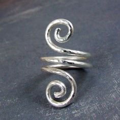 Double spiral ring - Ancient design sterling silver ring Spiral Jewelry, Wire Spiral, Wire Wrap Ring, Sew Projects, Silver Pendant Lighting, Unusual Rings, Spiral Ring, Cord Jewelry, Ancient Designs