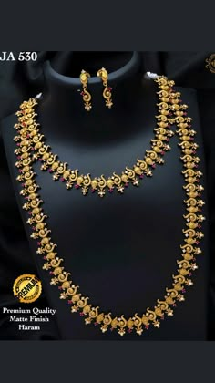 Thaali Design, Necklace Set Indian Bridal Jewelry, Simple Necklace Designs, Bangles Collection, Black Beats, Gold Earrings For Kids, Cz Jewellery, Coral Jewelry Set, South Indian Temple