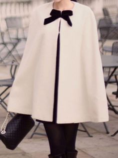 Mode Inspiration, Looks Vintage, Coat Dress, Modest Fashion, Autumn Winter Fashion, Winter Outfits, Winter Fashion, Cape