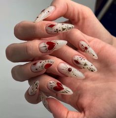 Edgy Wedding Nails, Light Colored Nails, Colored Nail Tips, Kutek Disney, Red Nail, Nail Forms, Get Nails, Star Nails, 20th Birthday