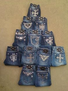 Miss Mes, Bling Jeans, Latina Fashion Outfits, Buy List, Latina Fashion, 2000s Fashion Outfits, Y2k Outfits, Cute Jeans, Swaggy Outfits