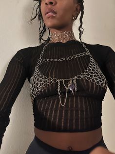 Rave Outfit Ideas, Diy Goth Clothes, Chain Tops, Goth Diy, Ropa Upcycling, Rave Fits, Festival Outfits Rave, Outfits Rave, Diy Clothes Design