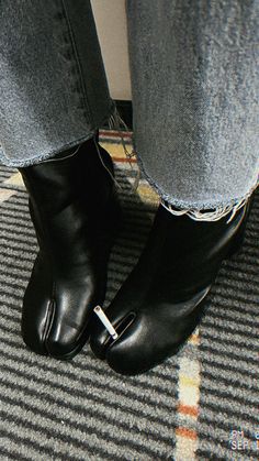 Tabi boots, women shoes Tabi Aesthetic, Tabi Boots Outfit, Tabi Shoes Outfit, Tabi Outfit, Margiela Tabi Boots, Jeans Boots Outfit, Tabi Boots, Tabi Socks, Gay Outfit