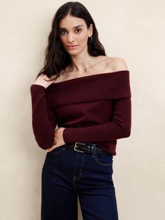 Off -The-Shoulder Pullover Sweater | Banana Republic Factory Rich Girl Fashion, Sweater Wrap, Wardrobe Pieces, Winter Capsule Wardrobe, Textured Yarn, Fall Winter Wardrobe, Off Shoulder Sweater, Banana Republic Women, Banana Republic Factory