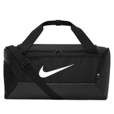 Nike BrasiliaTraining Duffel Bag (Small, 41L)Hit the gym with the duffel bag made to hold all your gear. The ventilated side compartment separates your smelly shoes from your post-sweat-sesh clothes. Get quick access to your phone or keys with the zippered front pocket when you're on the go. Toss it in your locker, next to the power rack and, when you're done, in your car—the coated bottom helps shield your things from bumps, scrapes and spills.Spacious zippered main compartment provides easy access to your gear.Inner zippered pocket stashes your valuables.Adjustable shoulder strap and dual handles give you comfortable carrying options.Ventilated side pocket keeps dirty shoes and sweaty clothes separate from your clean gear.Side pockets hold a water bottle or other small essentials.More De Track Clothes, Track Tips, Ss23 Men, Nike Gym Bag, Nike Duffle Bag, Smelly Shoes, Basketball Backpack, Nice City, Small Duffle Bag