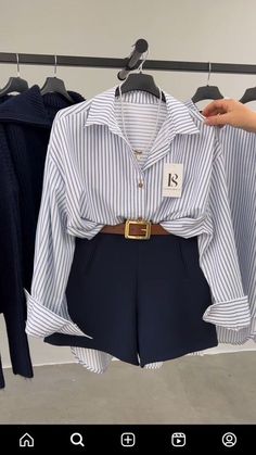 Outfit Elegantes, Old Money Outfits, Stylish Work Outfits, Fashion Mistakes, Summer Fashion Outfits, Professional Outfits, Business Casual Outfits, Mode Inspiration, Elegant Outfit