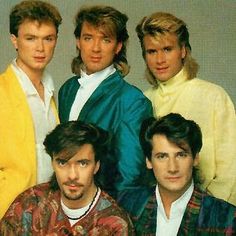 1980s The group Spandau Ballet (loved most of their songs. ASW) Ballet Hairstyle, 1980s Hair, 1980s Men, Spandau Ballet, Look 80s, Ballet Hairstyles, 80s Men