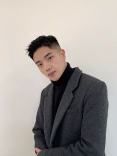 Discover Top 15 Short Haircuts for Korean Men 2024: Fresh Styles & Cutting-Edge Trends Korean Men’s Hair Short, Asian Short Hair Styles, Korean Hairstyle Men Short, Korean Short Hair Styles, Short Hair For Men