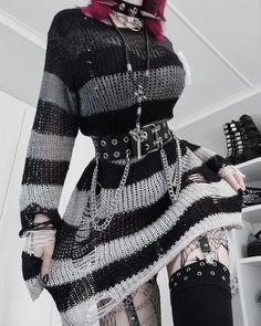 Goth Sweater Outfit, Girly Emo, Killstar Outfit, Goth Women Outfits, Soft Emo, Gothic Outfits Casual, Goth Sweater, Emo Look