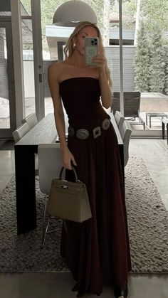 Western Modern Outfits Women, Cowboy Gala Outfit, Classy Cowgirl Outfits Winter, Old Money Cowgirl Outfits, Cowgirl Boots Winter Outfit, Western Outfits Dressy, Cool Cowgirl Outfits, Cabo Lookbook, Chic Western Outfits Women