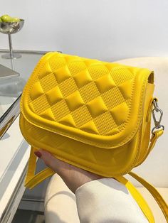 Yellow Clothes, Bow Bag, Gucci Soho Disco Crossbody, Fashionista Clothes, Shoulder Messenger Bag, Chic Accessories, Saddle Bag, Branded Bags