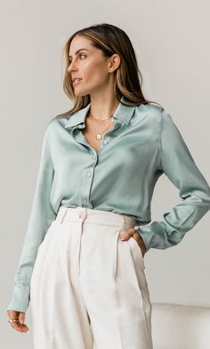 Sage Blouse Outfit, Light Green Blouse Outfit, Green Silk Blouse Outfit, Silk Blouse Outfit, Satin Bluse, Formal Suit, Looks Street Style, Luxury Silk, Satin Shirt