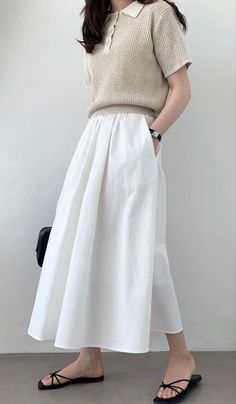 Korean Skirts Outfit, Spring Outfits Japan, Casual Elegant Style, Clothes Korean Style, Boho Minimalist, Looks Street Style, Traditional Fashion