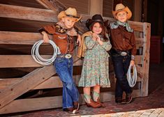 Texas Gold, Spirit Week Outfits, Kids Cowboy Boots, Texas Fashion, Nfr Fashion, Western Photography, Baby Pictures Newborn, Brown Cowboy Boots, Rodeo Life