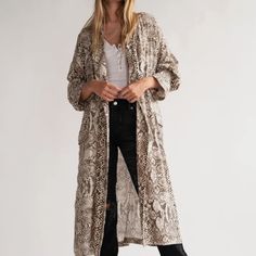 Great For Fall Will Fit A Medium Pockets Elastic Backside Band Msrp 168 Free Shipping 100+ Bundle To Save Maxi Kimono, Long Duster, Kimono Duster, Free People Jacket, Duster Cardigan, Print Kimonos, Snakeskin Print, Hendrix, Print Jacket