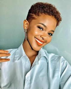 Wigs Short Hair, Short Wig Styles, Short Wigs For Black Women, Natural Crown, Short Dyed Hair, Short Hair Designs