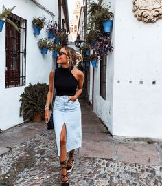 Women’s Office Outfits Summer, June Outfit Ideas, Dressing In Your 30's Outfits, Phoenix Outfits, Summer Date Night Outfits, Summer Bbq Outfit, Denim Skirt Outfits, Outfit Primavera, Looks Chic