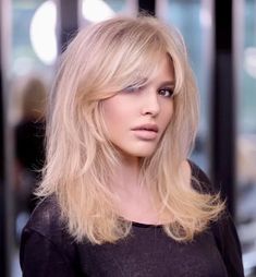 Undone Brigitte Bardot Hair Thick Bob Haircut, Brigitte Bardot Hair, Angled Hair, Bardot Hair, Shoulder Length Hair Cuts, Brown Blonde Hair, Mid Length Hair, Medium Hair Cuts, Volume Hair