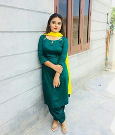 Punjabi Suits Party Wear, Punjabi Suits Designer Boutique, Indian Kurti Designs, Punjabi Fashion, Punjabi Outfits, Indian Designer Suits, Punjabi Dress