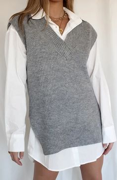 Shirt And Vest Women, Vest And Shirt Outfit Women, Button Up Shirt With Sweater, Shirt With Knitted Vest, Grey Sweater Vest Outfit, Sweater With Collared Shirt, Grey Vest Outfit, Sweater Vest Outfit Women, Vest Outfit Women