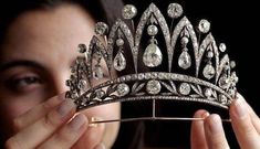 Tiara Pictures, Empress Josephine, Tiaras Jewellery, Silver Tiara, Royal Tiaras, Diamond Tiara, Royal Jewels, Royal Jewelry, Crown Jewels