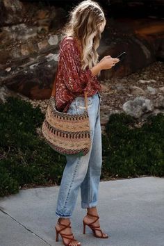 Stile Hippie Chic, Bohemian Schick, Sukienki Maksi, Look Hippie Chic, Stile Boho Chic, Style College, Moda Hippie, Boho Chique