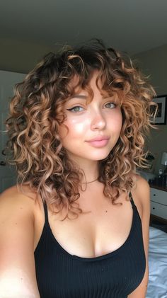 Ash Brown Hair With Highlights Curly, Layered Bob Hairstyles For Curly Hair, Best Curly Haircuts For Round Faces, Curly Hair For Long Face Shape, Haircuts For Curly Hair Round Face, Perm On Medium Length Hair, Haircuts For Medium Length Curly Hair, Funky Curly Haircuts, Curly Haircuts For Oval Face Shape