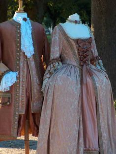 hers and his Medieval Outfits, 1700s Fashion, Colonial Clothing, Georgian Dress, 18th Century Dresses, Pirate Wedding, Victorian Gown, Sun King, 18th Century Dress