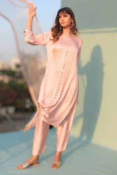 Pink draped kurta with sequin embellished stripe patterns.  Comes with pant and sequin tasselled dupatta. - Aza Fashions Indian Wedding Wear, Organza Dupatta, Kurta With Pants, Silk Organza, Blouse Length, Pants Pattern, Wedding Wear, Pastel Pink, Summer Wardrobe