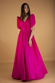 New Trendy Party Wear Dress, Top Indian Designers, Gown Western Design, Designer Indian Outfits Woman, Indian Wedding Outfits Gowns, Trendy Gown Designs, Fancy Gown Design Indian, Saree To Western Dress, Long Gown Dress From Saree Party Wear