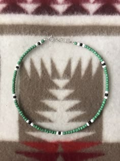 Western Beaded Jewelry Country, Native Jewelry Beaded, Western Bead Bracelet, Beaded Western Necklace, Western Seed Bead Bracelets, Green Beaded Choker, Beaded Western Jewelry, Western Seed Bead Necklace, Western Beaded Jewelry