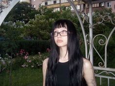 Glasses Grunge, Asian Black Hair, 사진 촬영 포즈, Indie Sleaze, Dye My Hair, Pose Reference Photo, Dream Hair, Cute Poses, Grunge Aesthetic