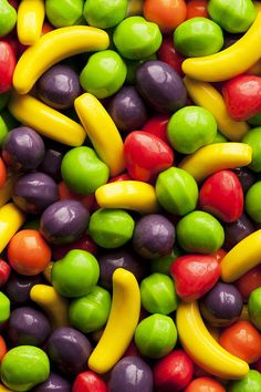 there are many different types of candy beans