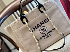 Bling Car Accessories, Brown Handbag, Monogram Bag, Purse Accessories, Chanel Deauville Tote Bag, Evening Clutch Bag, Branded Bags, Tote Backpack, New Bag